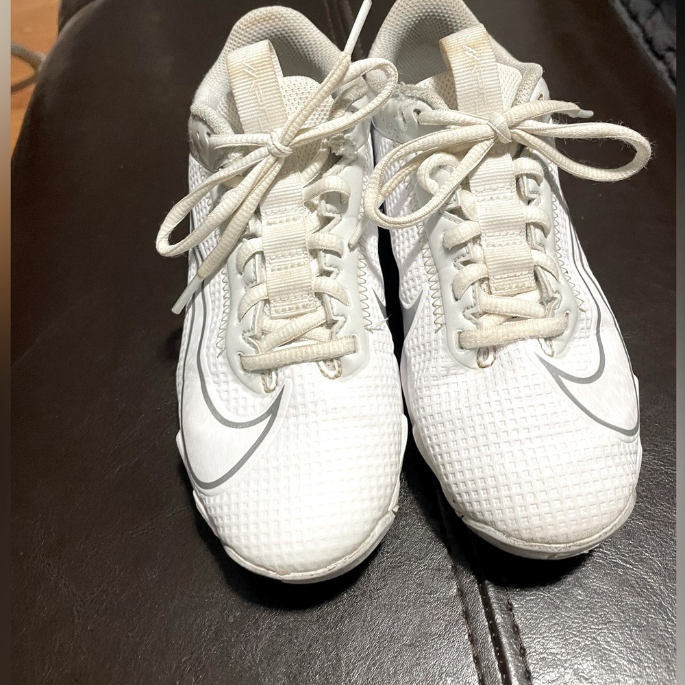 Nike Vapor Edge Shark 2 - youth football cleats - White - Size 1.5Y - Picture 2 of 7